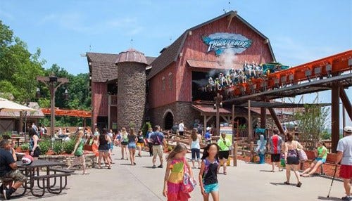 Holiday World to Hire 200