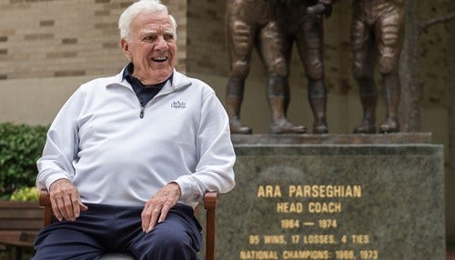 Notre Dame Coaching Great Ara Parseghian Dies