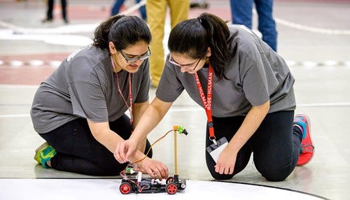 Students to Compete in Autonomous Vehicle Challenge