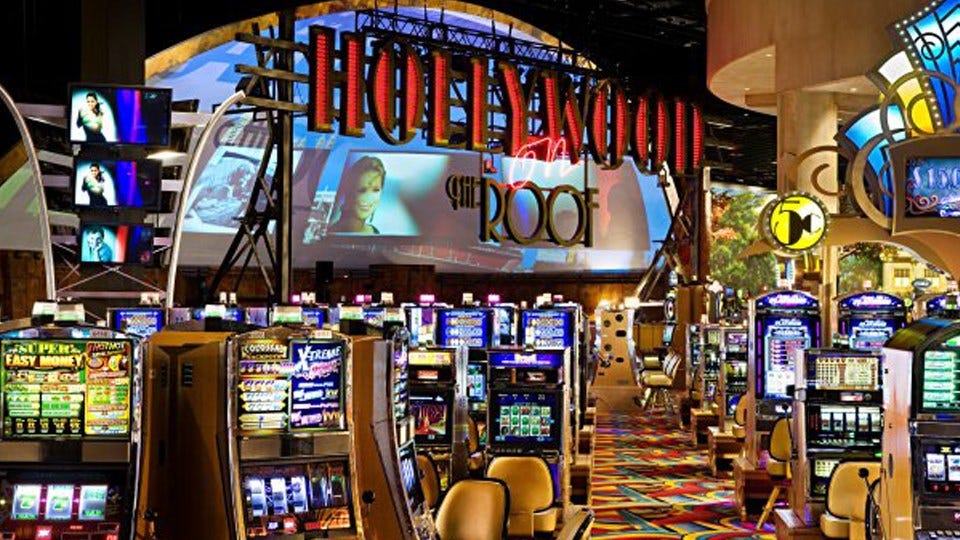 Hollywood Casino to Lay Off 40