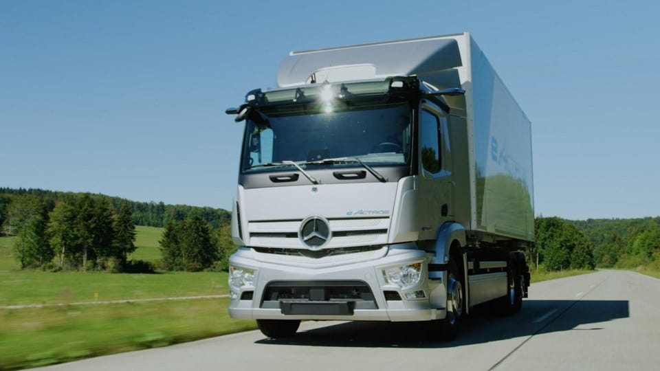 Cummins Partners with Daimler on Lower Emission Engines