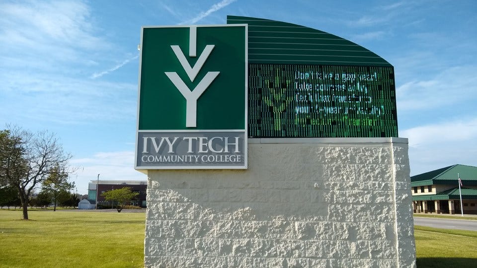 Ivy Tech Approves New Tuition Model, Free Textbooks