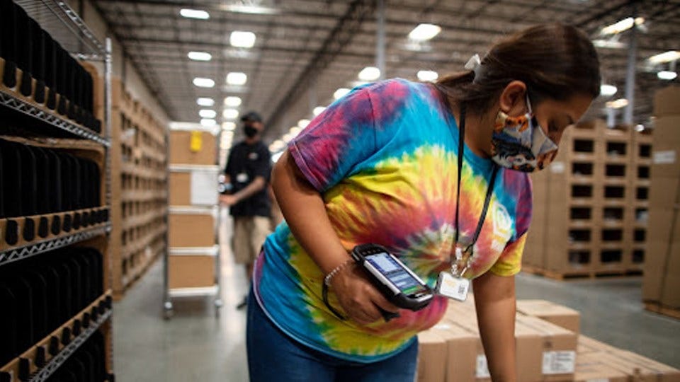 Fulfillment Centers Look to Fill Jobs for the Holidays